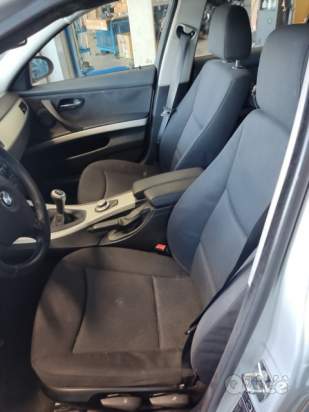 Ricambi BMW 320D E91 1995cc TD  del 2007 foto-1596193