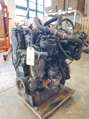Motore VOLVO V50 1997cc diesel  del 2008 foto-273382