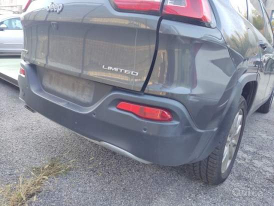Paraurti posteriore JEEP CHEROKEE  del 2015 foto-1602727
