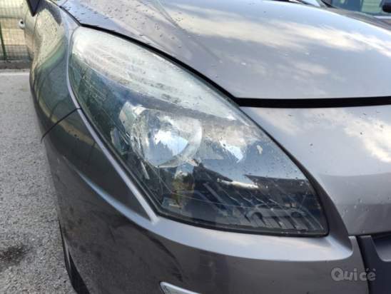 Proiettore destro RENAULT SCENIC del 2010 foto-273866