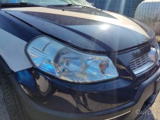 Proiettore destro FIAT SEDICI  del 2010 foto-1606869