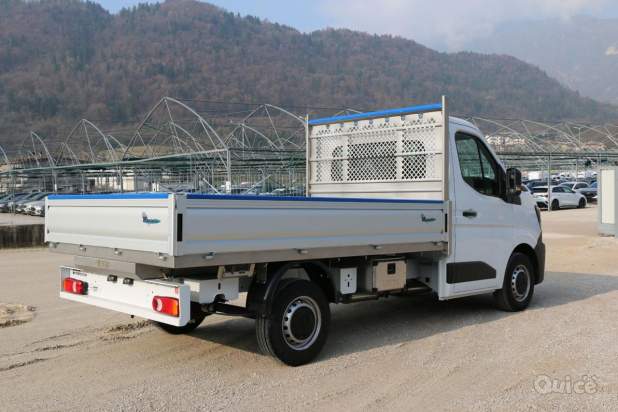NISSAN Interstar foto-1609436