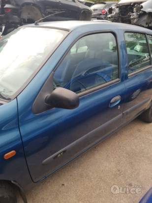 Porta anteriore sx nuda RENAULT CLIO del 1998 foto-274921