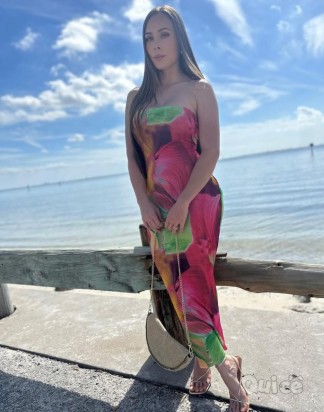 Una donna semplice di 32 anni alla ricerca della sua anima gemella. foto-1613305