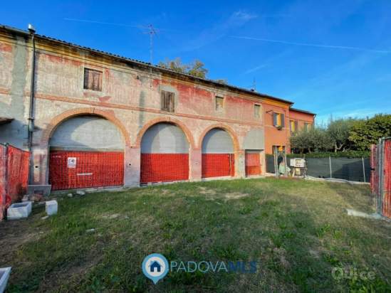 Rustico in vendita a Pernumia (Padova) foto-81545