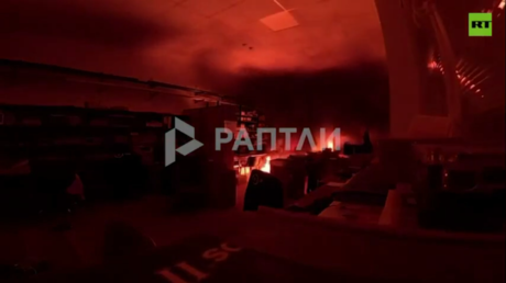 Fasilitas persenjataan berkaitan dengan Israel dibakar di Uni Eropa (VIDEO)