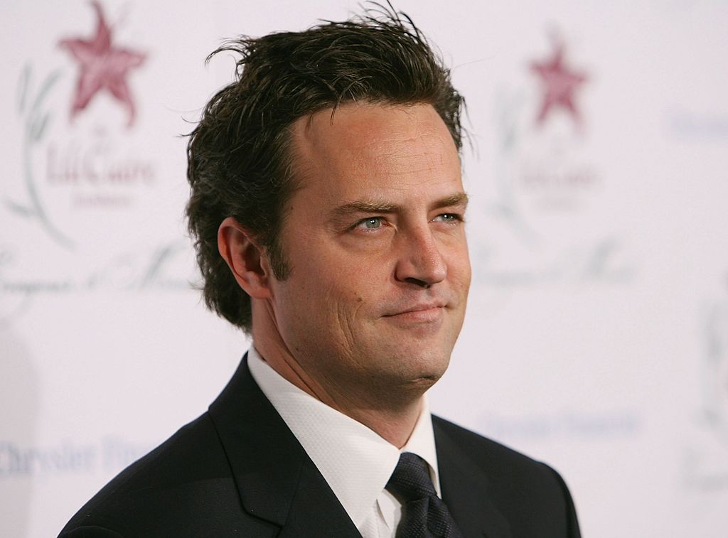 Matthew Perry arrives at the 9th Annual Dinner Benefiting the Lili Claire Foundation at the Beverly Hilton Hotel in Beverly Hills, Calif., on October 14, 2006.
