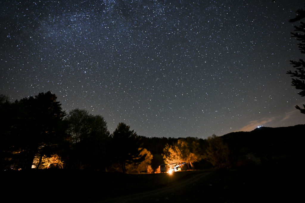 星空之夜在安卡拉伊西克山