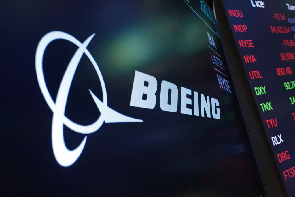 boeing-ousts-head-737-jetliner