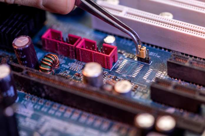 661b1c08fe1bf6418367f530473ad294 MWC Barcelona 2025 Fibocom & MediaTek Demo FG370 Module with Modem AI, 3Tx & L4S