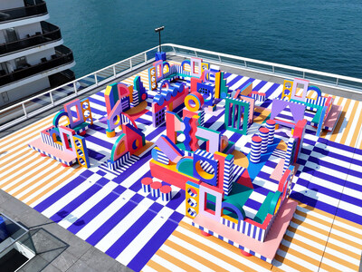 ศิลปินชาวฝรั่งเศส Camille Walala ได้แปลงโฉม Ocean Terminal Deck ให้กลายเป็นเครื่องเขาวงกตศิลปะกลางแจ้งสุดคึกคัก