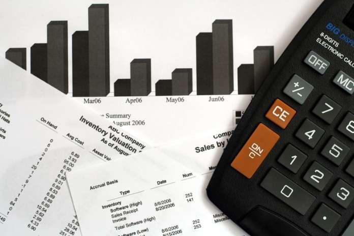 9ab4ac2cc1166d85fe07081d124b0d30 S&P 500 Impacted by Spending Cuts