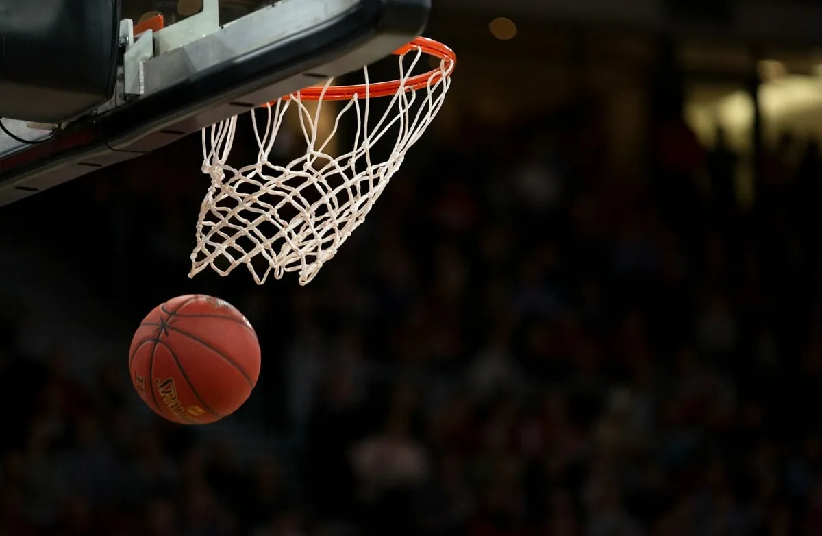 อัลกอริทึมหลังแป้นบาส: ถอดรหัสสถิติและโมเดลวิเคราะห์ Player Props รับศึก NBA Finals เกมแรกระหว่าง Knicks และ Spurs