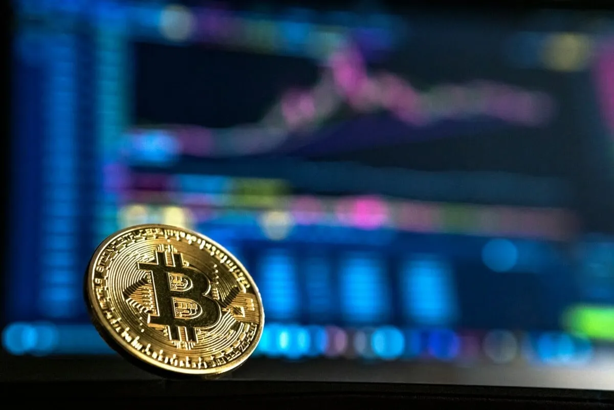 สงครามคริปโตปะทุ! ตลาดพยากรณ์บุก Bitcoin Perps ทำไมแลกเปลี่ยนคริปโตต้องหวั่น