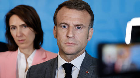 ยุโรปต้อง “เปิดการอภิปราย” เรื่องกําลังทหารนิวเคลียร์ของตนเอง – Macron