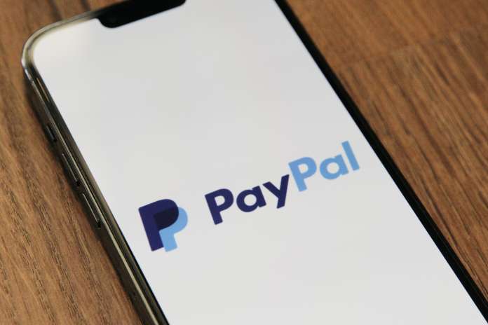 ตลาดเรียกซื้อสิทธิของ PayPal เพิ่มขึ้น บ่งบอกว่ามูลค่าถูกประเมินต่ํา