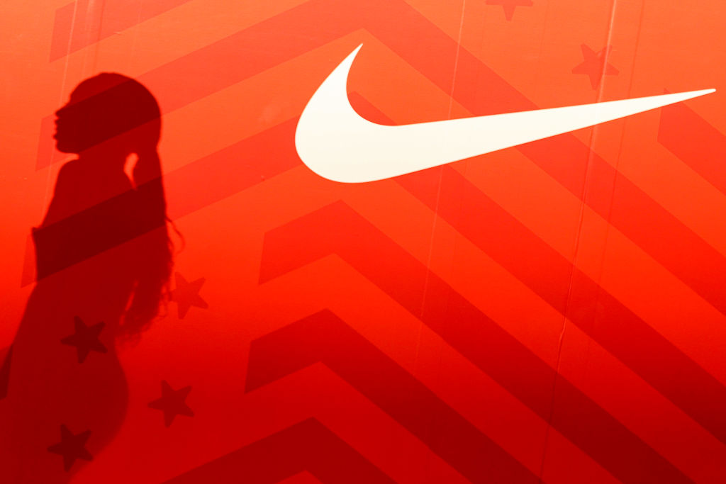 Nike ชุดแข่งกรีฑาโอลิมปิกถูกวิจารณ์ว่า “ชายเป็นใหญ่”