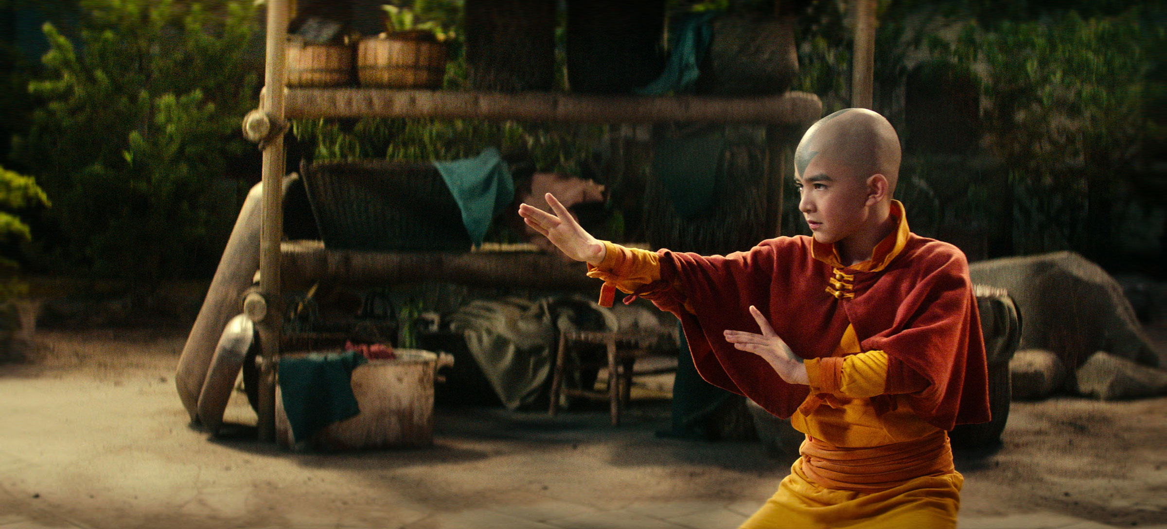 Gordon Cormier as Aang, Lim Kay Siu as Gyatso in season 1 of Avatar: The Last Airbender.