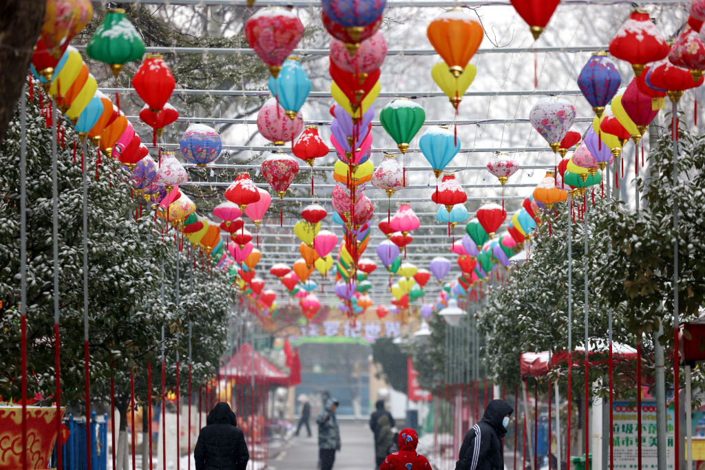 Snow Lantern Tour in Zaozhuang