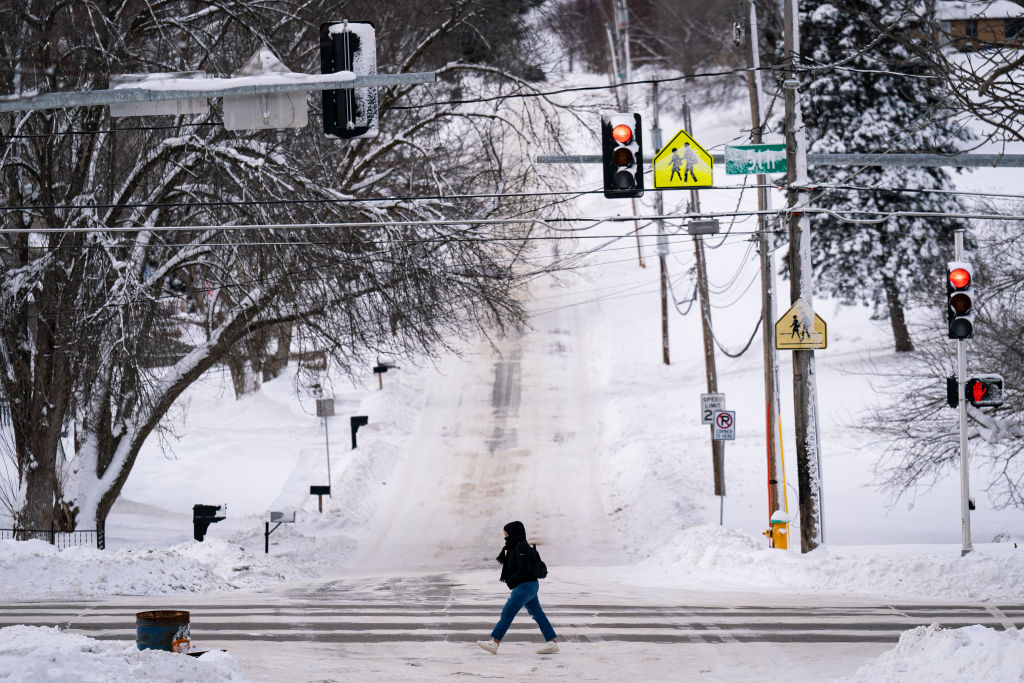 Frigid Weather Hammering the US Threatens to Upend Iowa Voting