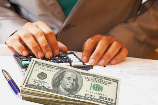 Protecting Your Money in a Volatile Market Protecting Your Money in a Volatile Market: Expert Advice