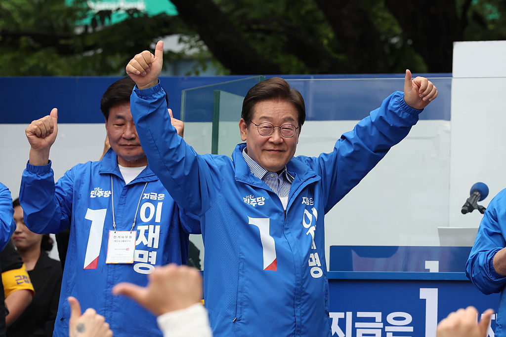 Candidates Campaign In Seoul Ahead Of South Korea Election