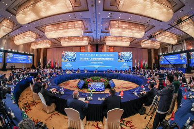 2023年中国-上海合作组织国际物流圆桌会议8月17日在中国江苏省连云港市开幕。