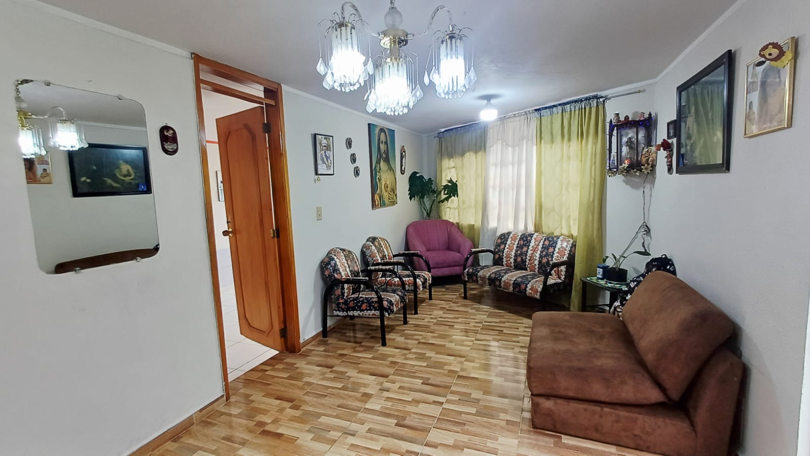 Casa Esquinera En La Carolina 2