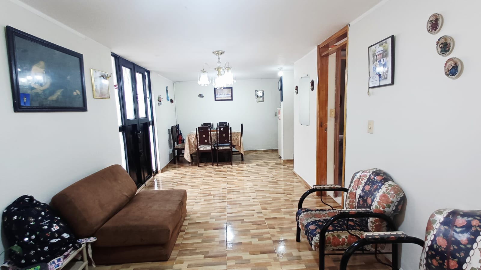 Casa Esquinera En La Carolina 3