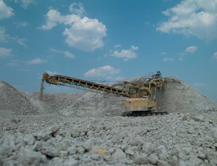 Khai thác 53 SỬA LỖI - Arizona Metals công bố thu hồi oxit và sunphua tích cực tại Dự án vàng Sugarloaf Peak