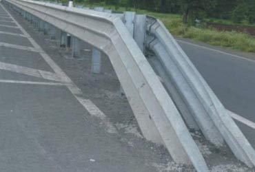  Leading the Way in Crash Barrier Manufacturing Excellence