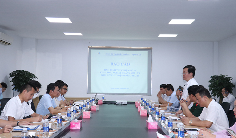 Chủ tịch UBND tỉnh Nguyễn Đức Trung làm việc tại KCN Hoàng Mai 1 và 2