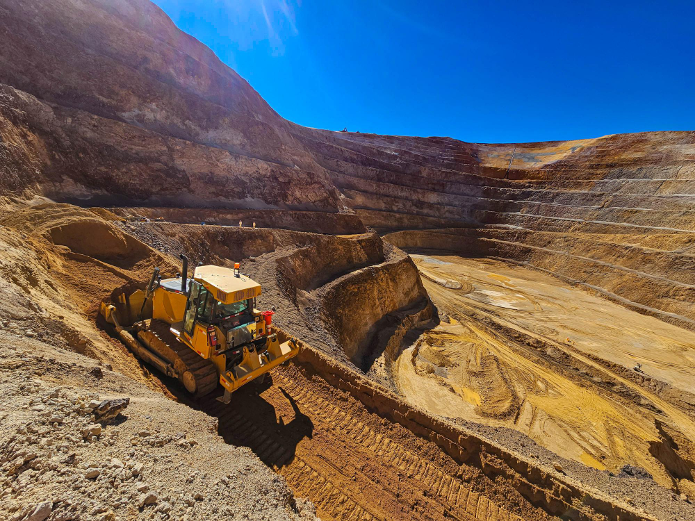 142 1 West Red Lake Gold Reports on Bulk Sample Gold Sales