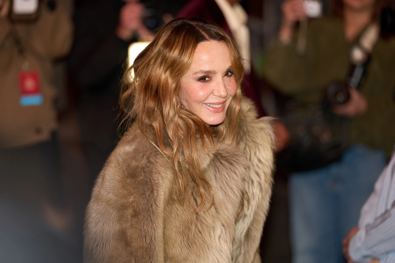 Conheça Sylvie Grateau ícone de sexo e relacionamentos na série Emily em Paris