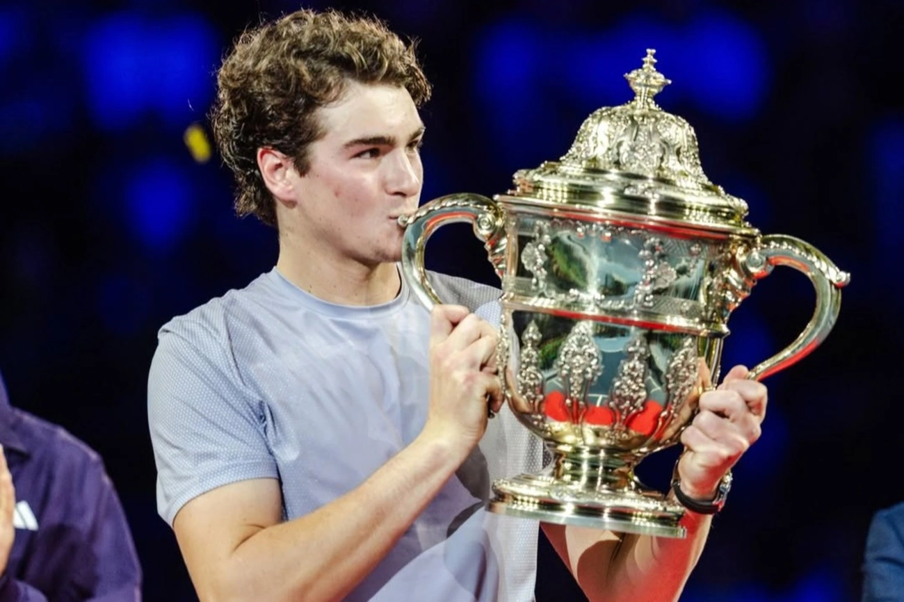 João Fonseca x Carlos Alcaraz: saiba onde assistir ao duelo em Miami