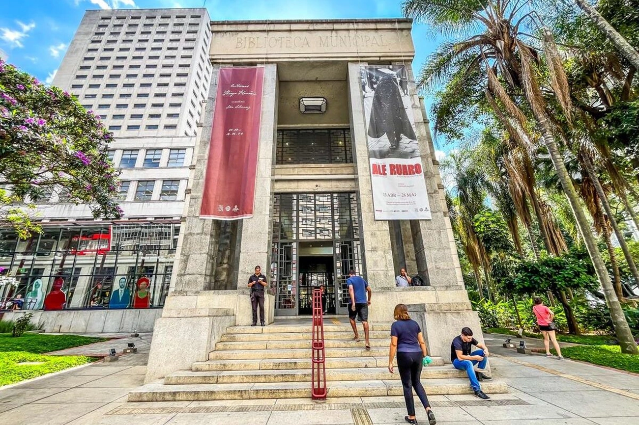 Homens armados invadem e roubam Biblioteca Mário de Andrade, no centro