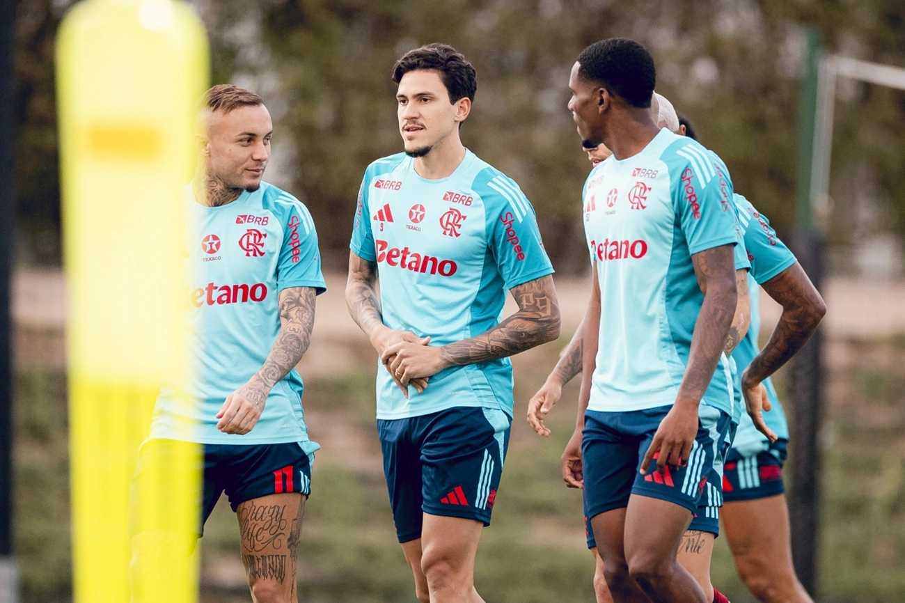 Pedro volta a treinar com Flamengo após lesão na coxa hoje