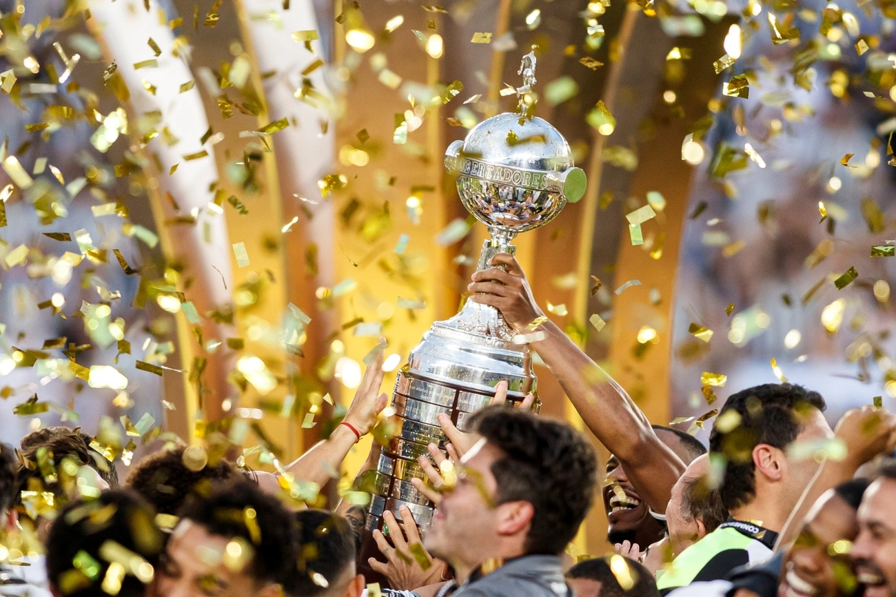 Saiba onde assistir a final da Libertadores entre Palmeiras x Flamengo