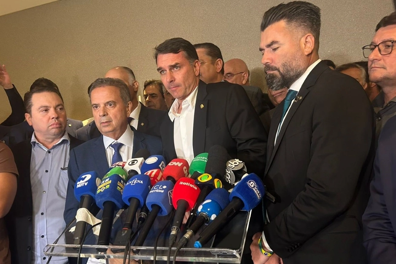 Com Bolsonaro na berlinda, PL insiste em anistia e evita falar de 2026