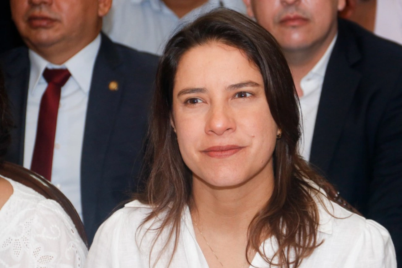 Em evento com Lula, governadora de Pernambuco é vaiada e reage.Vejavídeo