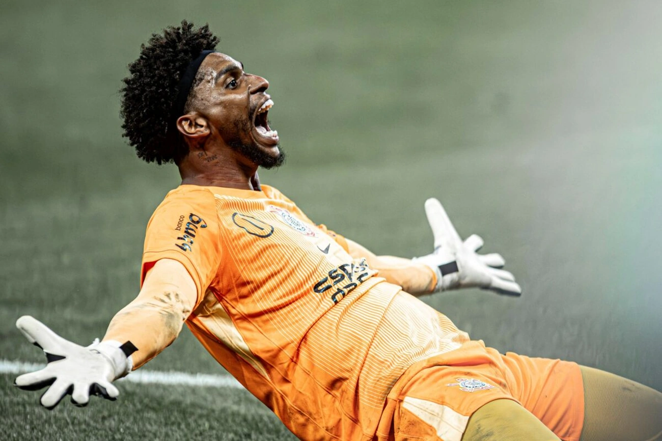 Hugo Souza conta segredo para defender pênalti de Gabigol agora