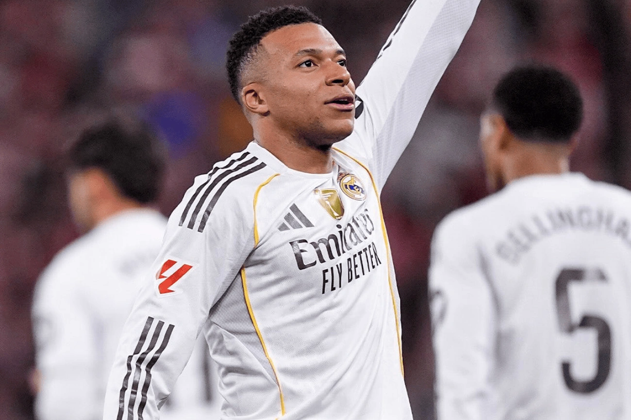 Kylian Mbappé chega hoje ao Real Madrid para deslumbrar no El Clásico