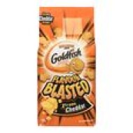 Xtreme Cheddar Flavour Blasted® Baked Crackers, Gold... 180 g