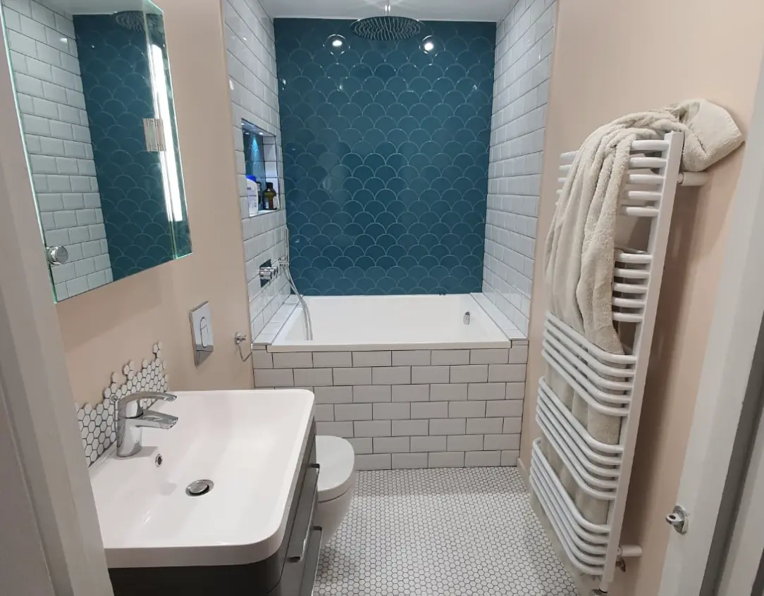 metro tile bath panel