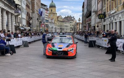 Riječki Korzo “okupirali” automobili iz WRC Croatia Rallyja, mnogo Riječana došlo pogledati iznimna vozila i vozače