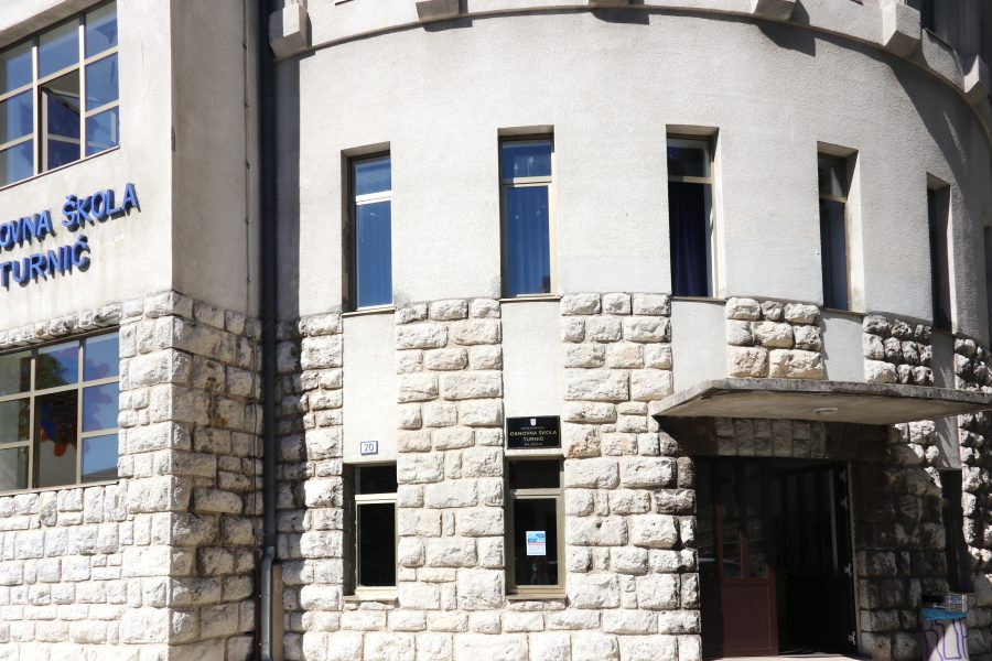 Grad Rijeka potpisao ugovor o dodjeli bespovratnih sredstava za energetsku obnovu škole Turnić