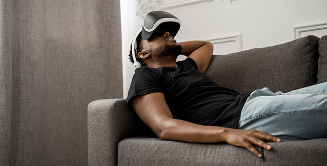 What is VR therapy and how it can help you relax or overcome phobias