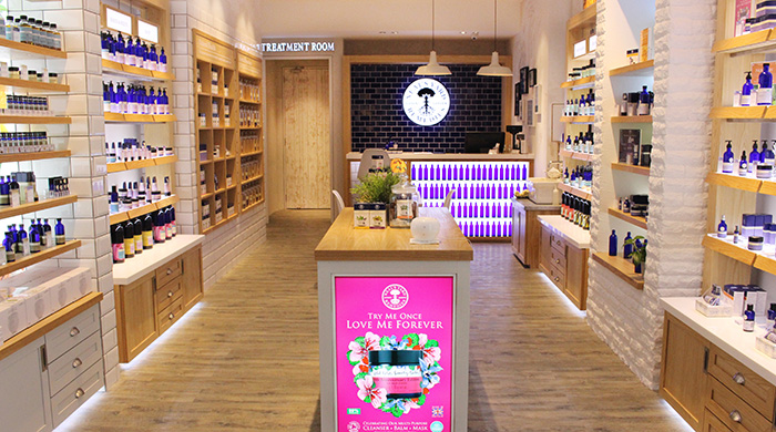 Enjoy a day of indulgence at Neal’s Yard Remedies new concept store