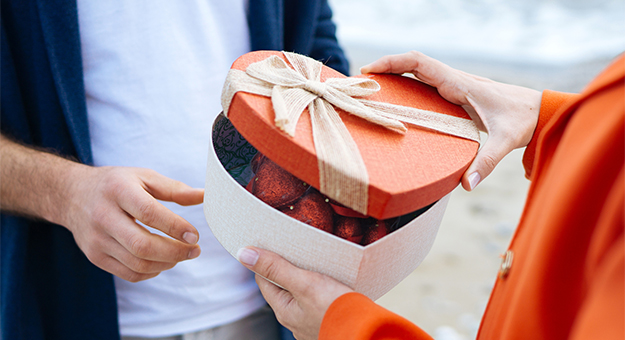 Gifts for your significant other before the wedding