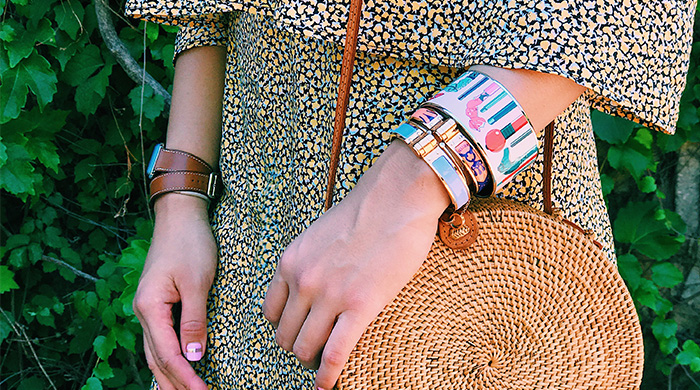 Heading off on a summer holiday with Hermès arm candy in tow